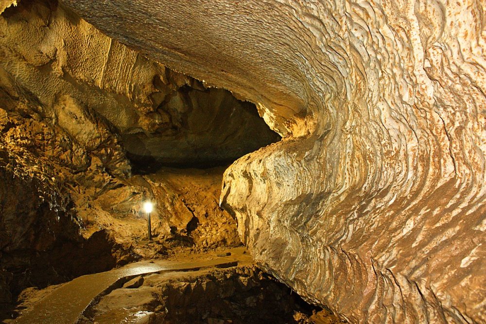 Yagodina Cave not far from Pomporovo