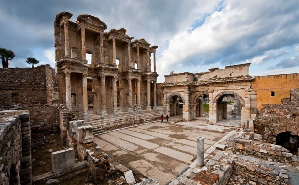 Площадь в древнем Эфесе