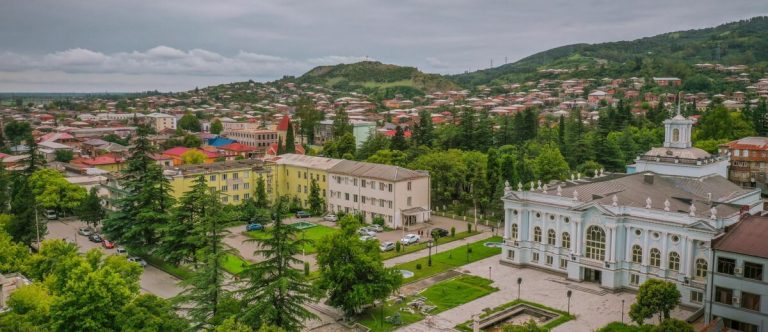 Аренда авто в Сенаки