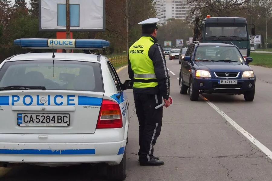 полицейский на улицах болгарии